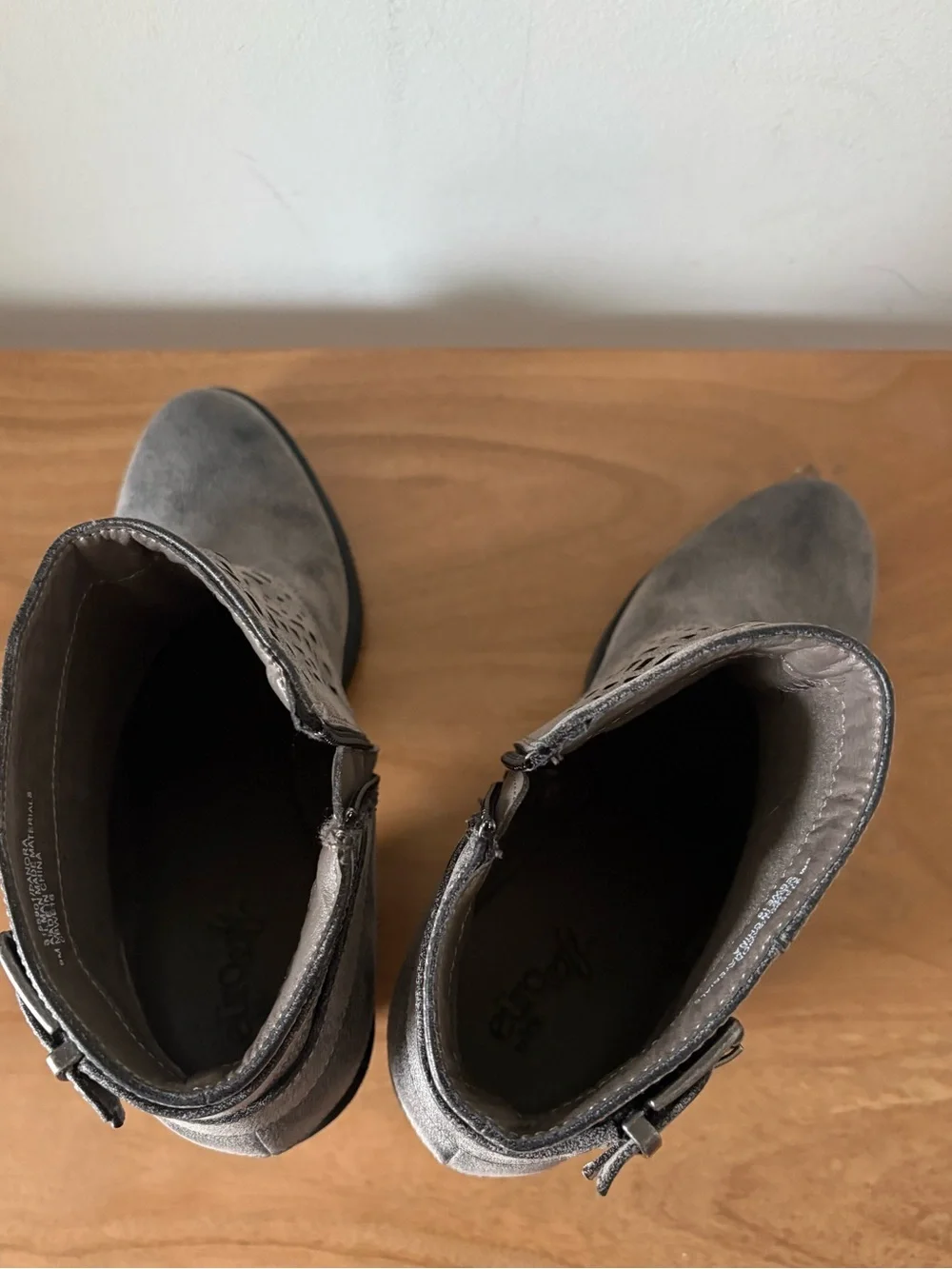 Euro Soft By Sofft Panora  Ankle Boots Size 9